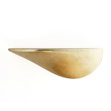 Laden Sie das Bild in den Galerie-Viewer, Wandregal aus Beton mittel - gold