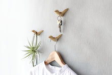 Laden Sie das Bild in den Galerie-Viewer, Mini Wandhaken - Gold