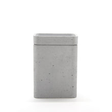 Laden Sie das Bild in den Galerie-Viewer, Beton Dose - hoch